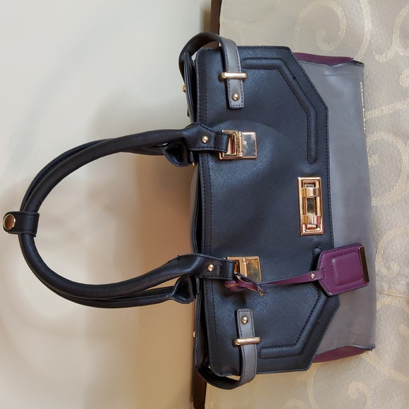 Adrienne Vittadini Satchel - Picture 5 of 15